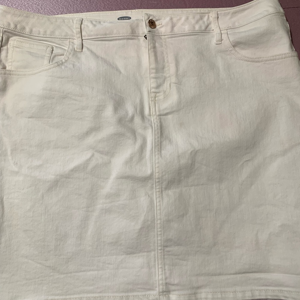 Y2K Cream Denim Skirt,Color Versatility!Dress Up or Down!For “On the Go “Gal!
